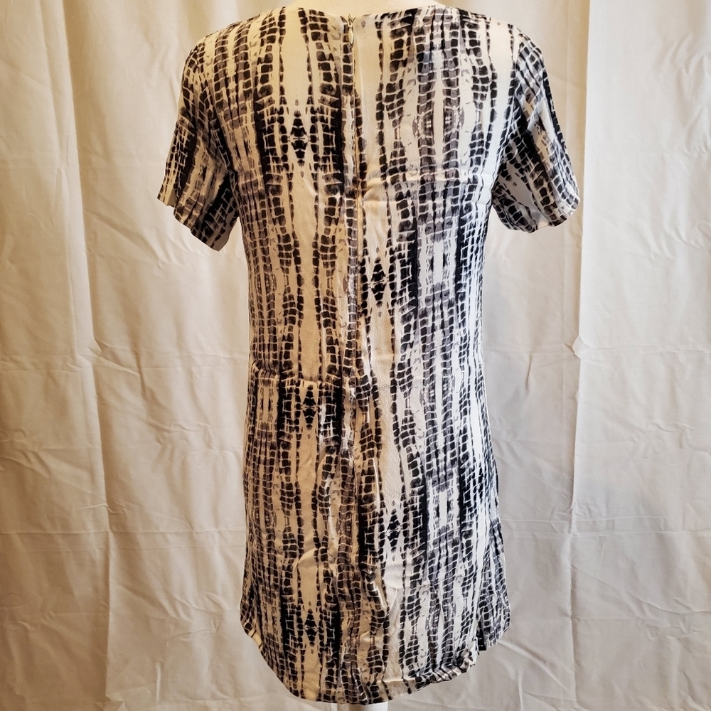 Lucy Love Women's Casual Mini Dress - Picture 7 of 11